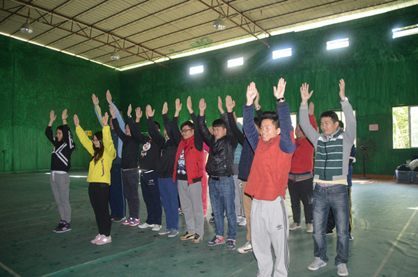 Forging Stronger Tuoyuan People: Outdoor Team Building Training